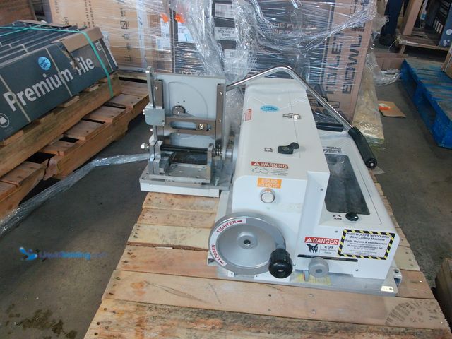 Lot 49-1570084 - Cellular Shade/Faux Wood Blind Cutting Machine Head, Model # VAC2-R-1479 and # HDS3-0708, Slightly u...