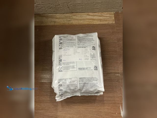Lot 49-3512517 - Ever Clean Extra Strength Unscented Clumping Clay Cat Litter (Approx 10lbs) (New) (No Factory Image)