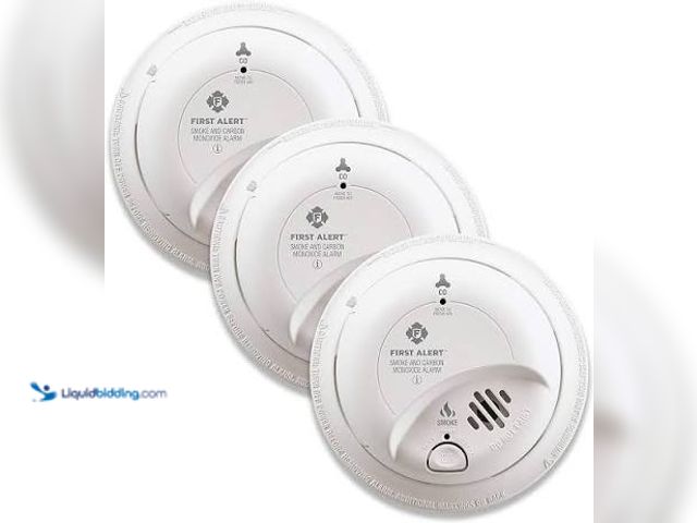 Lot 49-5541960 - 3 pack white smoke detectors. New/Factory sealed.