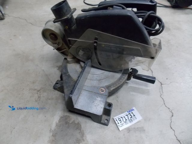 Lot 49-1971731 - Black And Decker 1701 Electric Powered Power Miter Saw  Black And Decker 10" Electric Power Miter Sa...