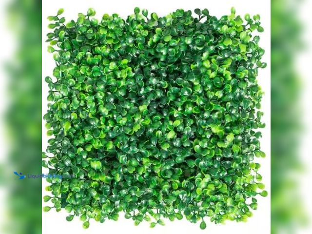 Lot 49-1573984 - (12) Count VEVOR 20 in. x 20 in. x 1.6 in. Artificial Boxwood Panels Grass Backdrop Wall Hedge Scree...