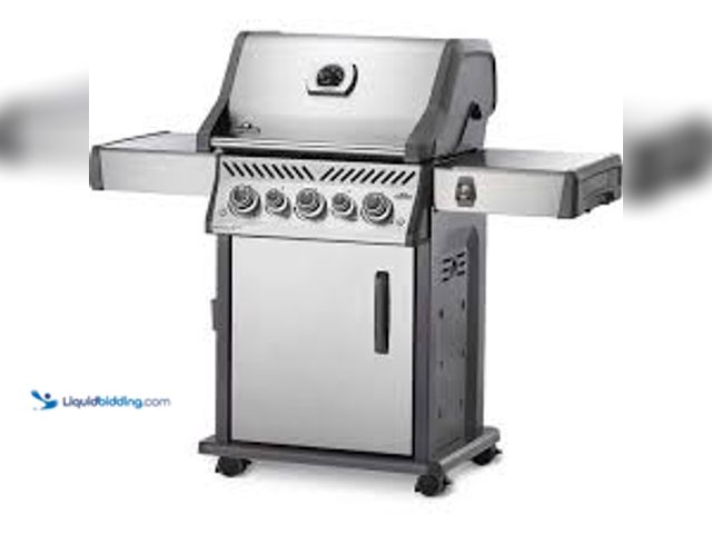 Lot 49-5475356 - NAPOLEON Rogue 3-Burner Natural Gas Grill with Infrared Rear and Side Burners in Stainless Steel. Mo...