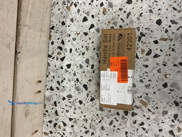 Lot 49-5485164 - Andersen 42301 Storm Door Traditional Handle Set Brass. Model #0034778423013. New