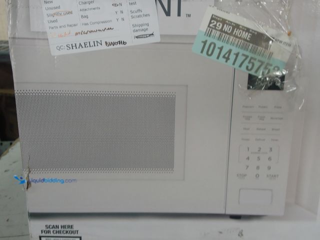 Lot 49-1629198 - Vissani 1.1 cu. ft. Electric 1000-W Countertop Microwave in White with Turntable, 6-Heating Function...