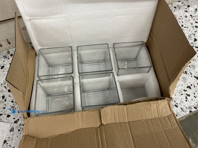 Lot 49-3564610 - 5 Square Glass Vases, Unused.