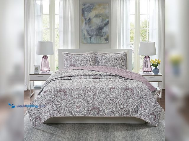 Lot 49-1557326 - Comfort Spaces Full/Queen Quilt Set-Trendy Paisley Summer Cover, Cozy Coverlet Lightweight All Seaso...
