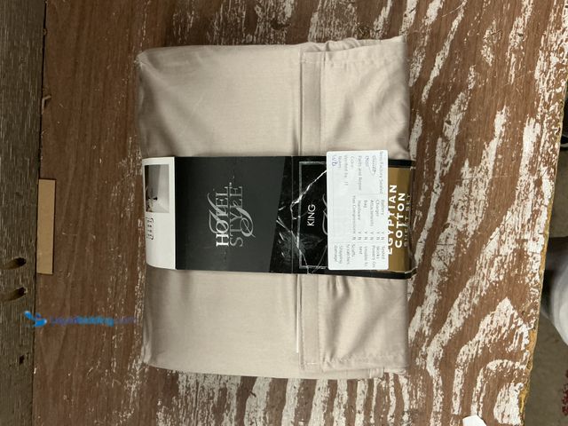 Lot 49-5559184 - Hotel Style King Size bed sheet set in Wild Mushroom. Unused