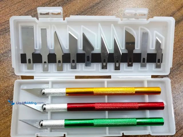 Lot 49-1816751 - New 13pcs Sculpture Carving Knife Set - Aluminum Alloy