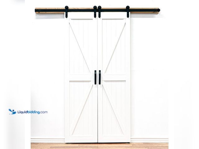 LiquidBidding - Lot 49-5513651 - 36 in. x 84 in. Board and Batten ...
