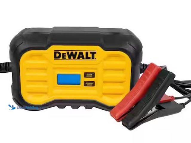 Lot 49-1548495 - DEWALT Professional 10 Amp Battery Charger, Battery Maintainer, Battery Trickle Charger Model # DXAE...