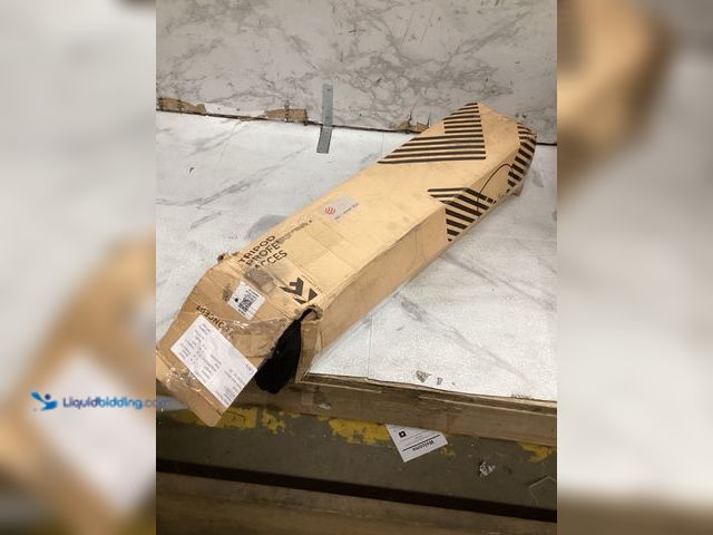 Lot 49-5475923 - Tripod with carry bag. Unused