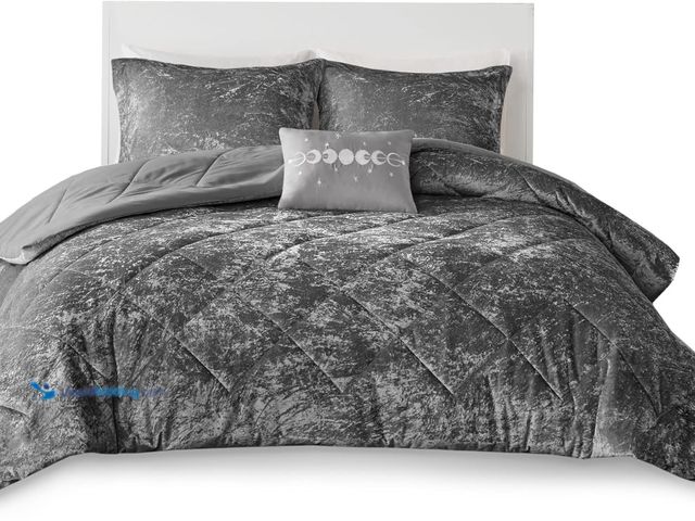 Lot 49-3536953 - Intelligent Design King Duvet Cover Set, Velvet King Duvet Set, Luxury Diamond Quilting Grey Duvet C...