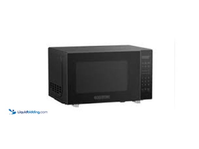 Lot 49-5539836 - BLACK+DECKER 0.7 cu ft Microwave Black. Model: 072-01-6204. Unused