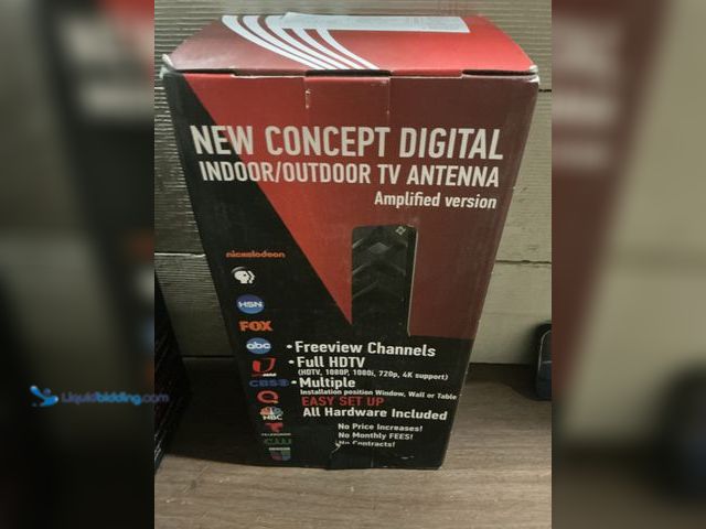 Lot 49-5484600 - UMUSTHAVE Digital Indoor/Outdoor TV Antenna (amplified version) New