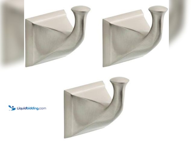 Lot 49-3617068 - Delta Everly 3-Piece Bath Hardware Set with 3 Towel Hooks in Brushed Nickel Model # EVE35-BN-K - New...
