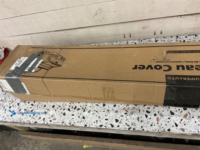 Lot 49-3532201 - Tonneau Cover. Off-Road 4x4 Diy. Used barely.