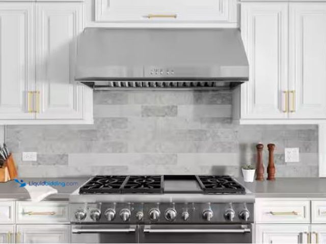 Lot 49-1627315 - Approx (14) sq ft of MSI Carrara White Honed White Marble Subway Tile 4 in. x 12 in., Floor and Wall...