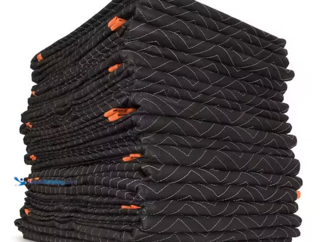 Lot 49-2001218 - (12-Pack) WEN 72 in. x 80 in. Heavy-Duty Padded Moving Blankets, Model # 272812, Unused.  Ref#WEN070...