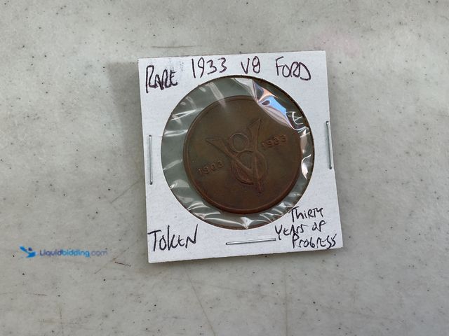 Lot 49-1505013 - RARE 1933 V8 FORD TOKEN THIRTY YEARS OF PROGRESS #COINS0122