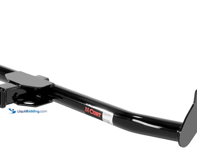 Lot 49-3532234 - CURT 13105 Class 3 Trailer Hitch, 2-Inch Receiver, Exposed Main Body, Fits Select Toyota Sienna. Mod...