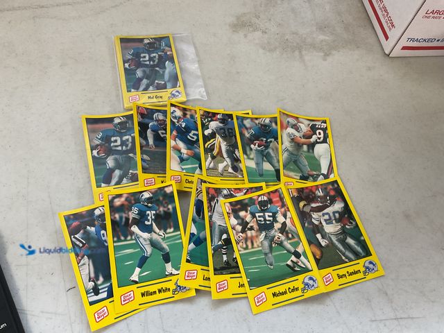 Lot 49-3503519 - Other LOT OF 2 1991 OSCAR MAYER DETROIT LIONS FOOTBALL CARD SETS. EACH SET CONTAINS 12 CARDS OF SUPE...