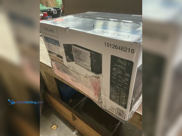 Lot 49-5484520 - Vissani
1.1 cu. ft. 1000-Watt Countertop Microwave in Black New