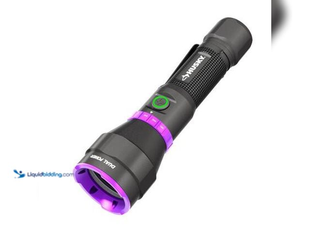 Lot 49-5559320 - Husky 600 Lumens Dual Power LED Rechargeable Flashlight with UV. Model # PVL-FLT-0045. unused