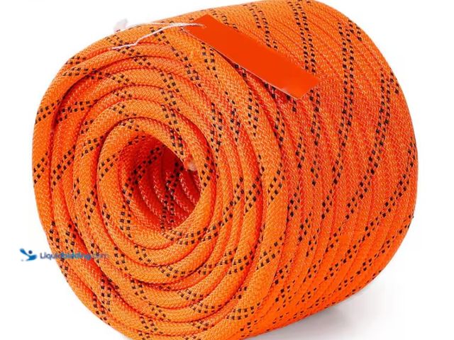 Lot 49-1570016 - VEVOR Dual Polyester Cord, 3/8 in. by 120 ft. 48-Strand, 4000 lbs. Tensile Strength, Multi-Use Rope,...
