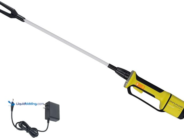 Lot 49-5449210 - VETPLUS Waterproof Cattle Prod, Rechargeable Livestock Prod with LED Torchlight for Cattle, Cow, Hog...