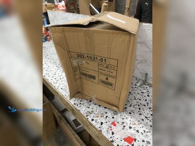 Lot 49-5478574 - Vceoa Gray Backpack Item is unused