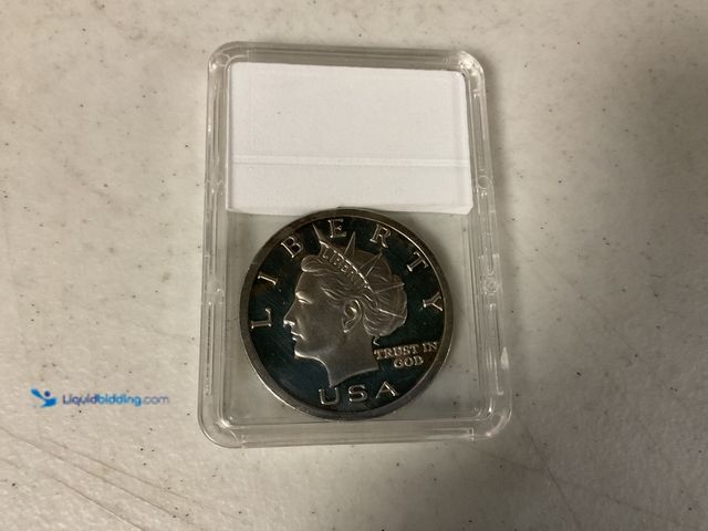 Lot 49-1811327 - 2003 AMERICAN LIBERTY $10 DOLLAR ONE TROY OZ .999 FINE SILVER COIN