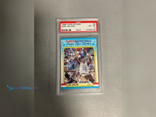 Lot 49-1811376 - COLLECTIBLE GRADED CARD! 1988 FLEER STICKER KARL MALONE #8 PSA 4 VG-EX