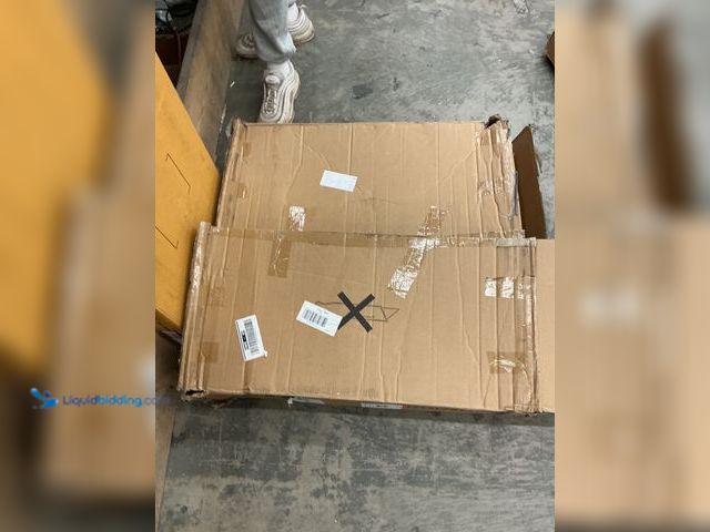 Lot 49-3531323 - Coffee table. Model #qzsb230022. Unused.