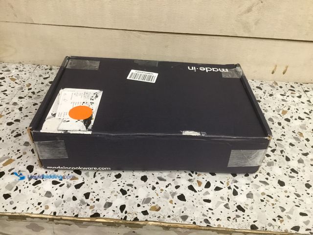 Lot 49-5416574 - Black Rec Car/ Truck Hitch. Unused