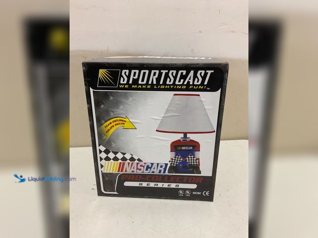Lot 49-1977877 - Other NEW IN BOX NASCAR PRO-COLLECTOR SERIES SPORTSCAST TABLE LAMP MOLDED RESIN HAND PAINTED 14 INCH...