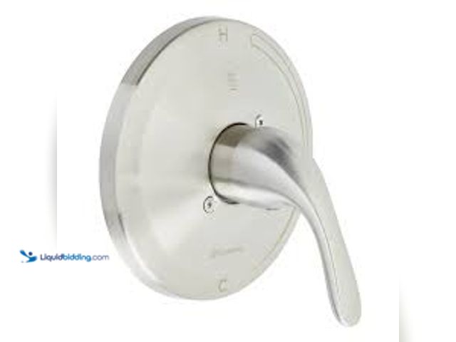 Lot 49-5411796 - Glacier Bay 1-Handle Valve Trim Kit in Brushed Nickel (Valve Not Included). Model # 864770. Unused
