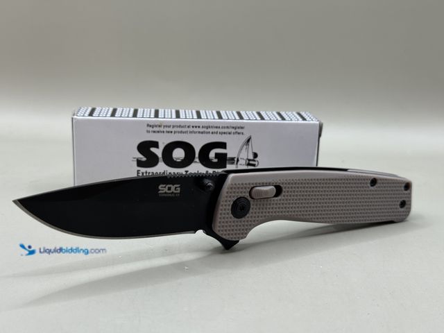 Lot 49-1804145 - New SOG knife, khaki new inbox