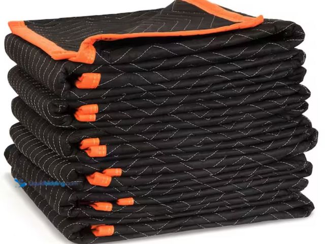 Lot 49-2006099 - (6-Pack) WEN 72 in. x 40 in. Heavy-Duty Padded Moving Blankets, Model # 272406, Unused, Factory pack...