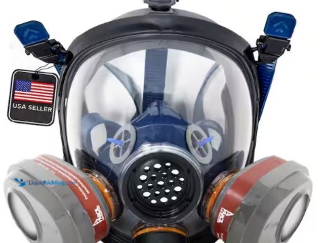 Lot 49-3631208 - Parcil Safety Full Face Organic Vapor Respirator and Gas Mask with 2 Bayonet Style P-A-3 Replacement...