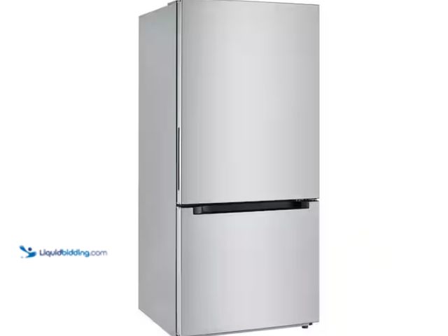Lot 49-1547604 - Vissani 18.7 cu. ft. Bottom Freezer Refrigerator in Stainless Steel, Model # MDBF18SS, Slightly used...