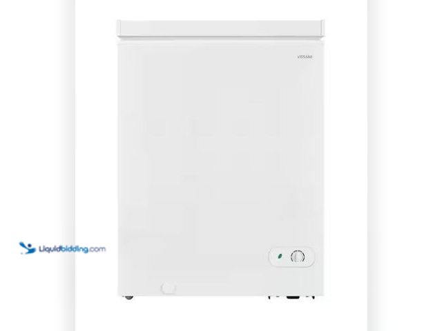 Lot 49-1577308 - Vissani 5.0 cu. ft. Manual Defrost Chest Freezer with LED Light in White, Garage Ready, Model # HMCF...