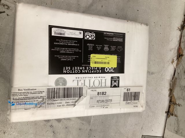 Lot 49-5542831 - Hotel 700 Thread Count Full Size Sheets. Unused