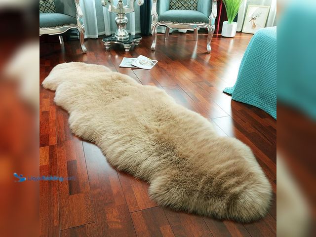 Lot 49-5437613 - LLB Genuine Sheepskin Area Rug Wool Rug Fur Carpet Fluffy Shaggy Fur Rug for Living Room Kids Bedroo...