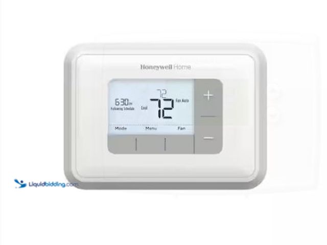 Lot 49-1573239 - Lot of (2) Honeywell Home T3 5-2 Day Programmable Thermostat with 2H/2C Multistage Heating and Cooli...