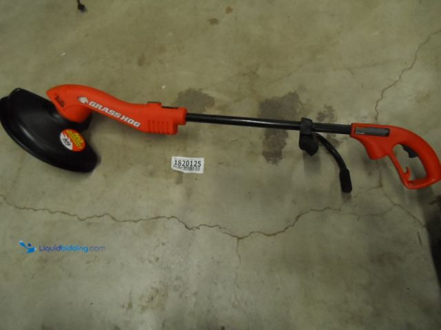Lot 49-1820125 - 1 Black And Decker GH400 Electric Powered Weed Trimmer Black And Decker "Grass Hog" 12" Electric Wee...