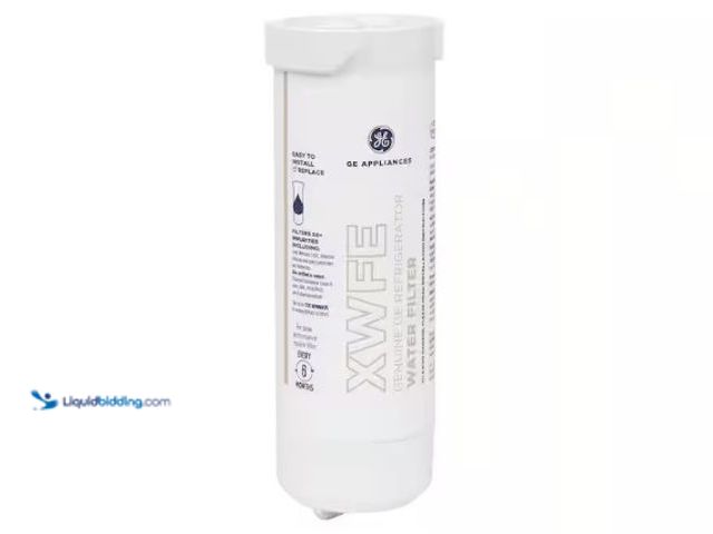 Lot 49-3615923 - GE Genuine XWFE Refrigerator Water Filter for GE, Model # XWFE, Slightly used.  Ref#BIN0716
