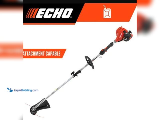 Lot 49-5552028 - ECHO
21.2 cc Gas 2-Stroke Attachment Capable Straight Shaft String Trimmer with 17 in. Swath and Sp...