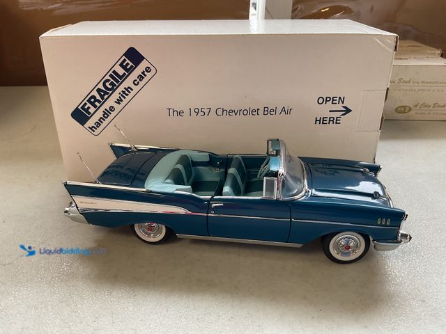 Lot 49-1505221 - COLLECTIBLE HIGH END DETAIL! DANBURY MINT 1/24 SCALE DIECAST 1957 CHEVROLET BEL AIR IN ORIGINAL BOX ...