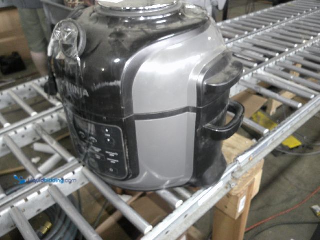 Lot 49-3464377 - Ninja Foodi Programmable 10-in-1 5-Quart Pressure Cooker and Air Fryer, Black And Grey, Model# B095K...