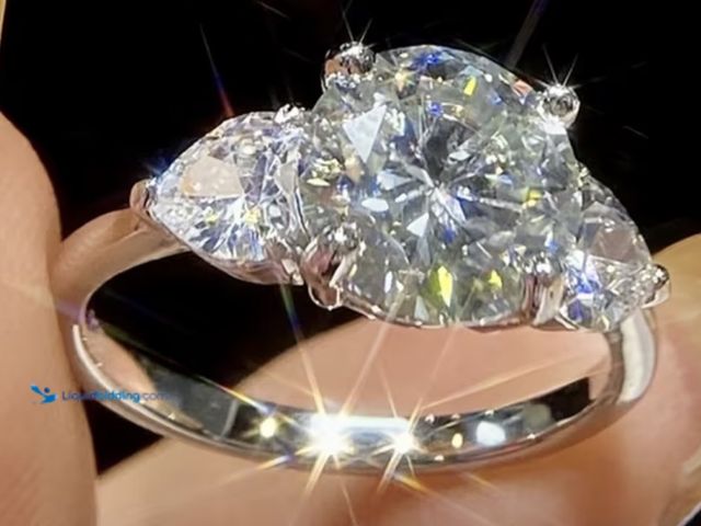 Lot 49-1831706 - One 3 Carat Moissanite Ring Made of S925 Sterling Silver size 8 new in box unused.